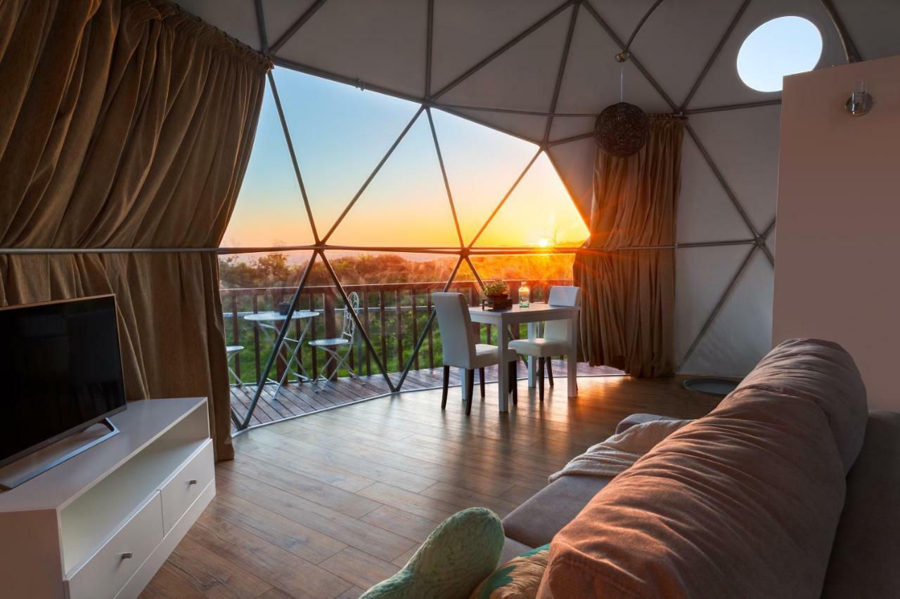 Soul Glamping Hotel Estreito Da Calheta Exterior photo